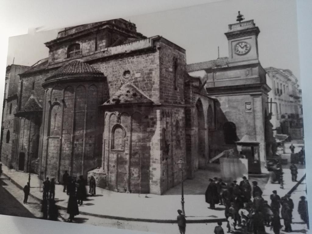 B&B Al Vecchio Borgo Barletta Exterior foto